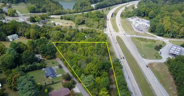 2601 N Davy Crockett Parkway , Morristown, TN 37814